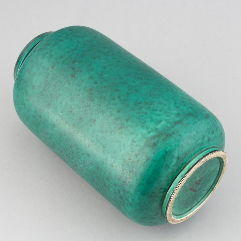 Wilhelm Kåge, a stoneware "Argenta" vase.