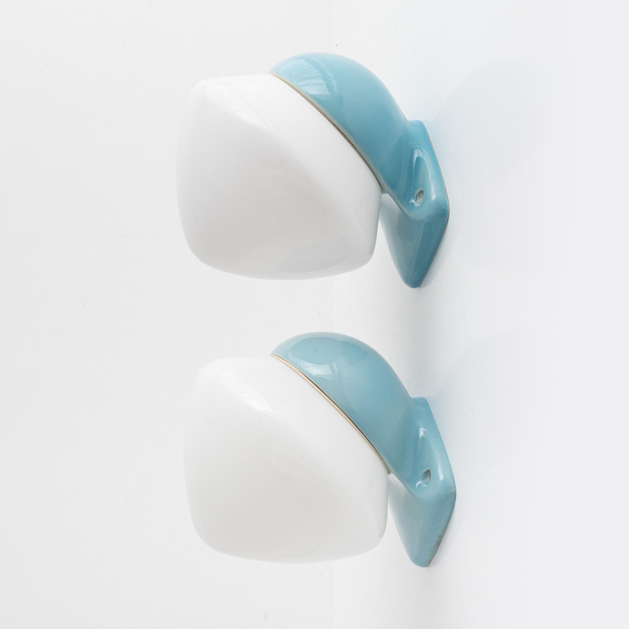 Stig Carlsson, a pair of bathroom lamps, model 6030, from the 'Stil' series, IFÖ, 1960s.