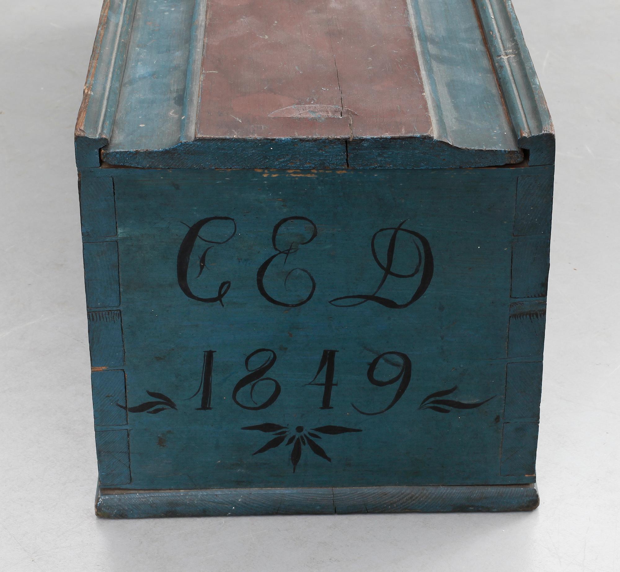 LJUSLÅDA, allmoge, bär datering 1849.