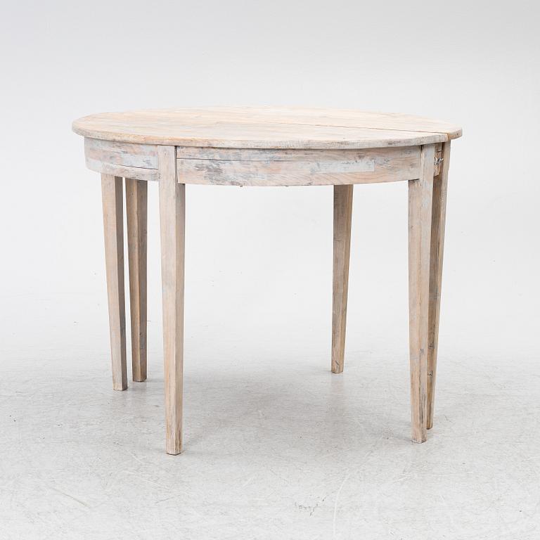 A pair of tables, second half of the 19th century.
