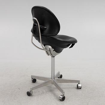 Bruno Mathsson, A "Saga" swivel chair, 21st century.