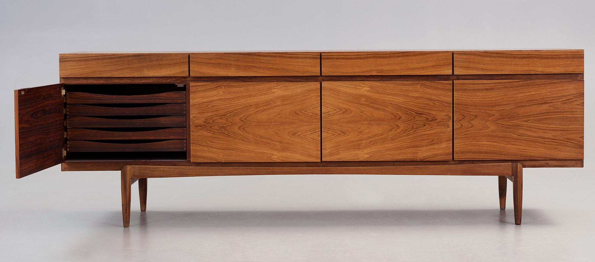 Ib Kofod-Larsen, sideboard, Faarup Møbelfabrik, Danmark 1960-tal.