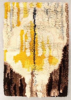 Riitta Suomi, rya, for Sylvi Salonen Oy. Approximately 162 x 110 cm.