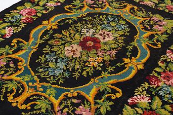 A  Kilim rug, Moldova, approx. 277 x 212 cm.