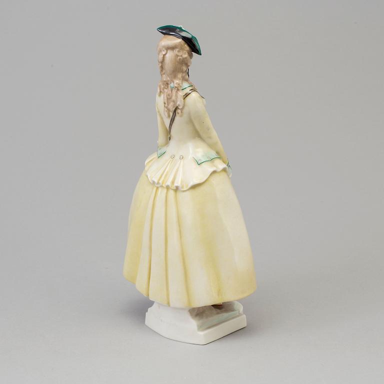 A porcelain figure of a female hunter, Germany, Schwartzburger Werkstätten, Unterwissbar, 1920's.