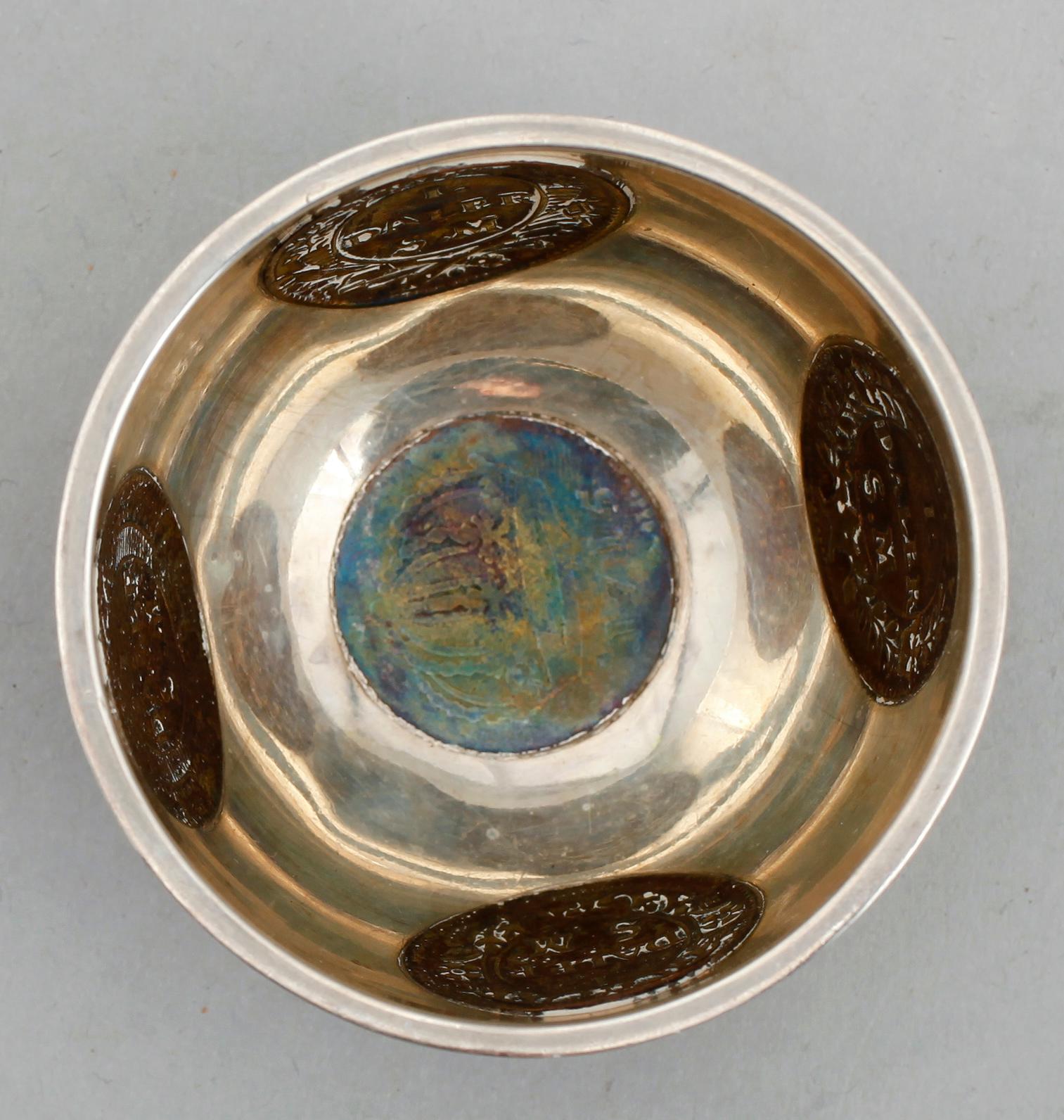 SUPKOPP, silver, Stockholm 1902. Vikt ca 36 g.