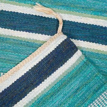 A KERSTIN BUTLER FLAT WEAVE, 382 x 79 cm.