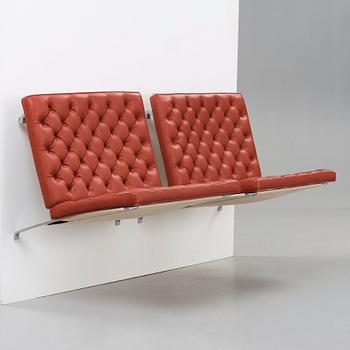 Poul Kjaerholm, fåtöljer, ett par "PK26", edition Fritz Hansen.