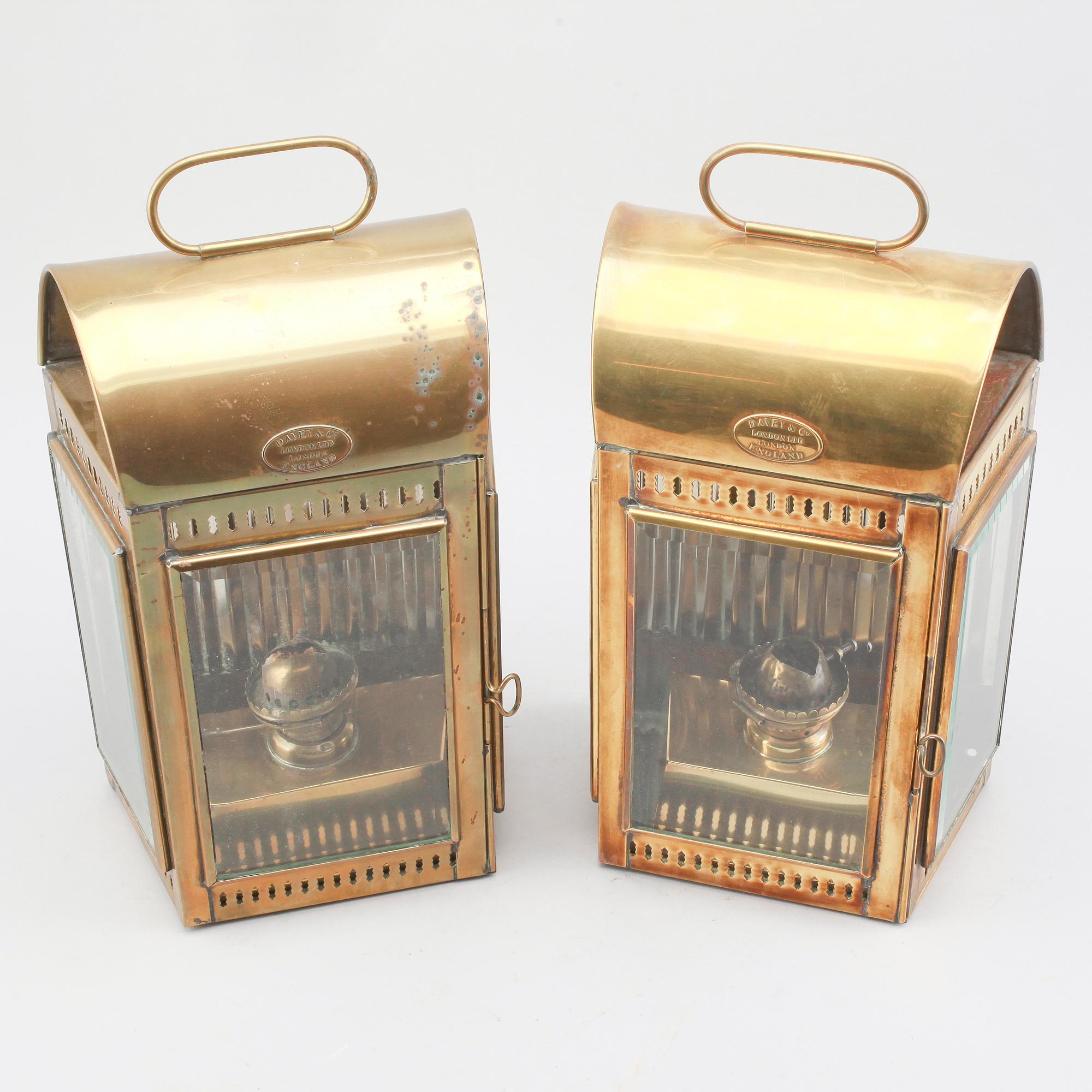 LYKTOR, 2 st, mässing, Davey & Co, London, 1900-tal.