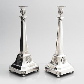 Carl Petter Norlin, ljusstakar, ett par, silver, Malmö 1838. Sengustavianska.