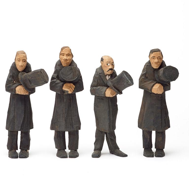 Axel Petersson Döderhultarn, AXEL PETERSSON DÖDERHULTARN, 8 pieces, sculptures, carved wood, signed with a rubber stamp, some are dated.