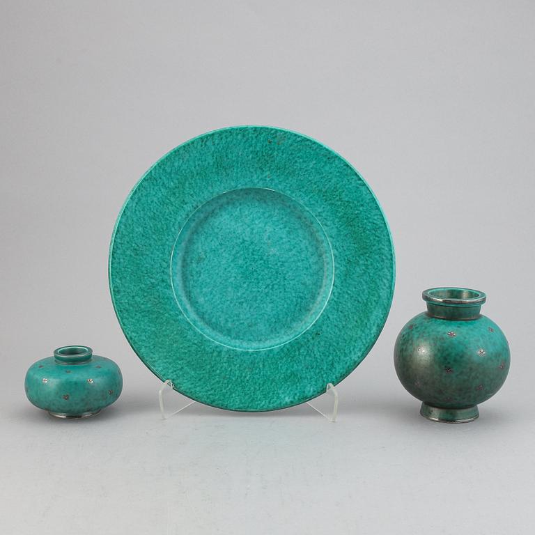 Wilhelm Kåge, two 'Argenta' stoneware vases and a dish, Gustavsberg.