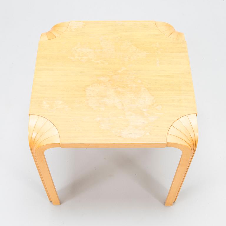 ALVAR AALTO, An 'X601' Stool for Artek, 2000s.