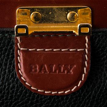 BALLY LEATHER WEEKEND BAG.
