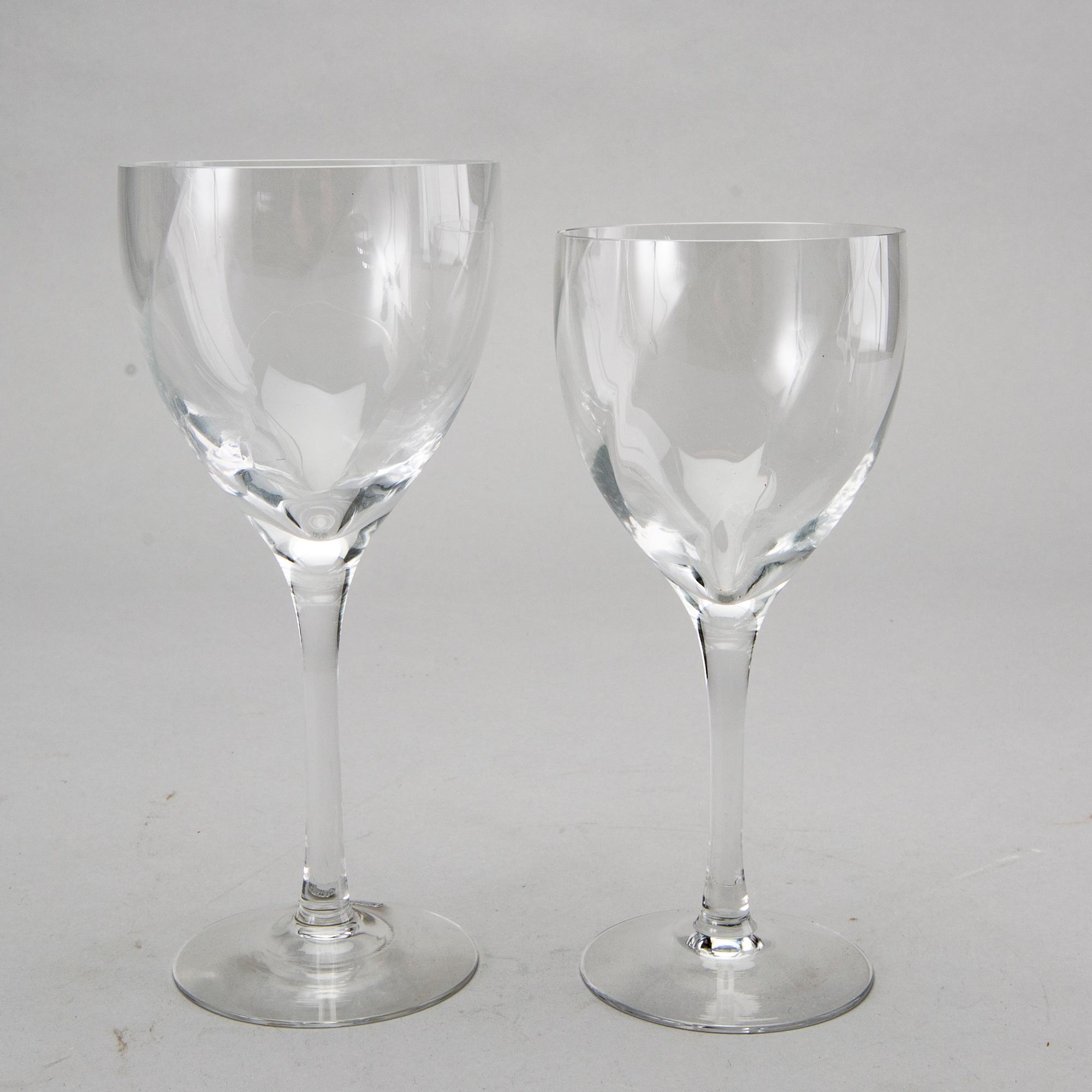 A 28 pcs 'Chateau' glasservice by Bertil Vallien Kosta Boda.