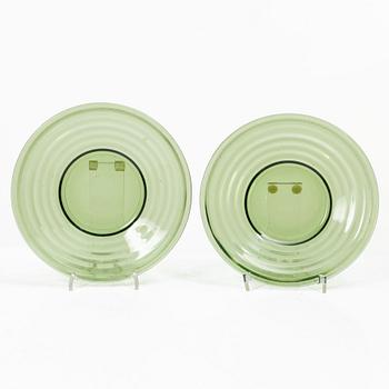 Aino Aalto, Eight 'Bölgeblick' glasses and seven side plates, Karhula Glassworks, 1930s.