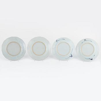A set of seven Chinese export porcelain plates, Qing dynasty, Qianlong (1736-95).