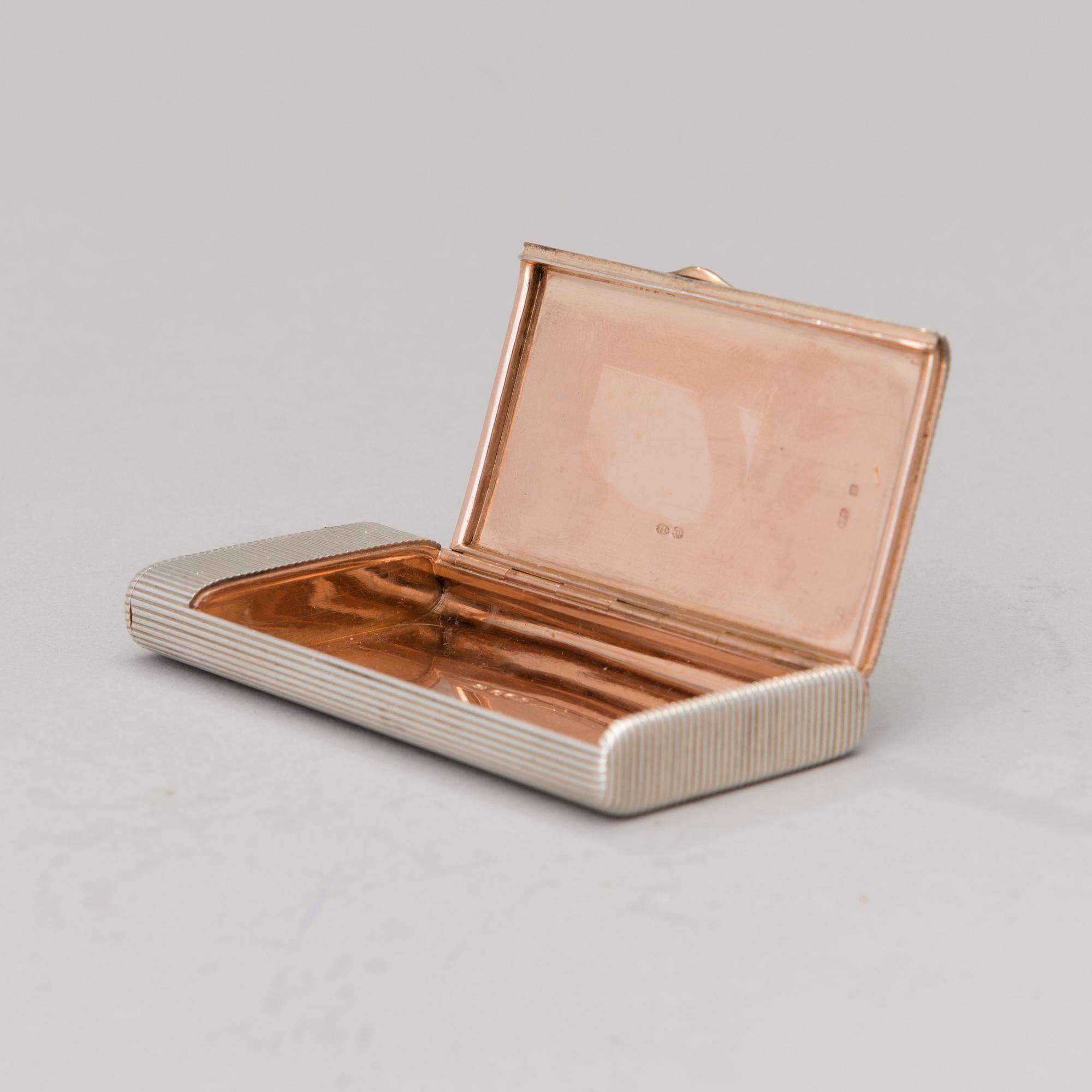 A RUSSIAN SILVER CIGARETTE CASE, St:Petersburg ca 1900, goldsmith И.Б.