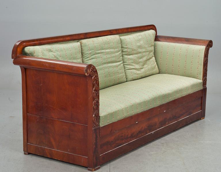 SOFFA, senempire, 1800-talets mitt.