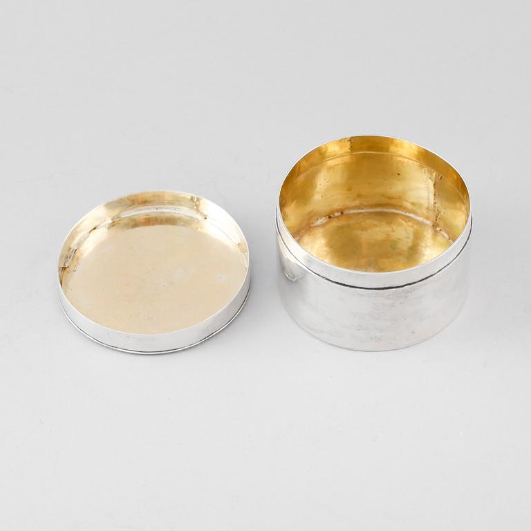 DOSA, silver, C P Öberg, Sundsvall 1814. Vikt ca 127 gram.