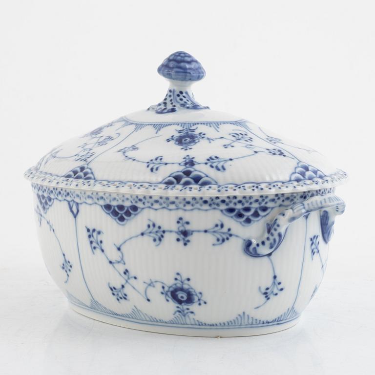 A 'Musselmalet' porcelain tureen with cover, Royal Copenhagen, Denmark.