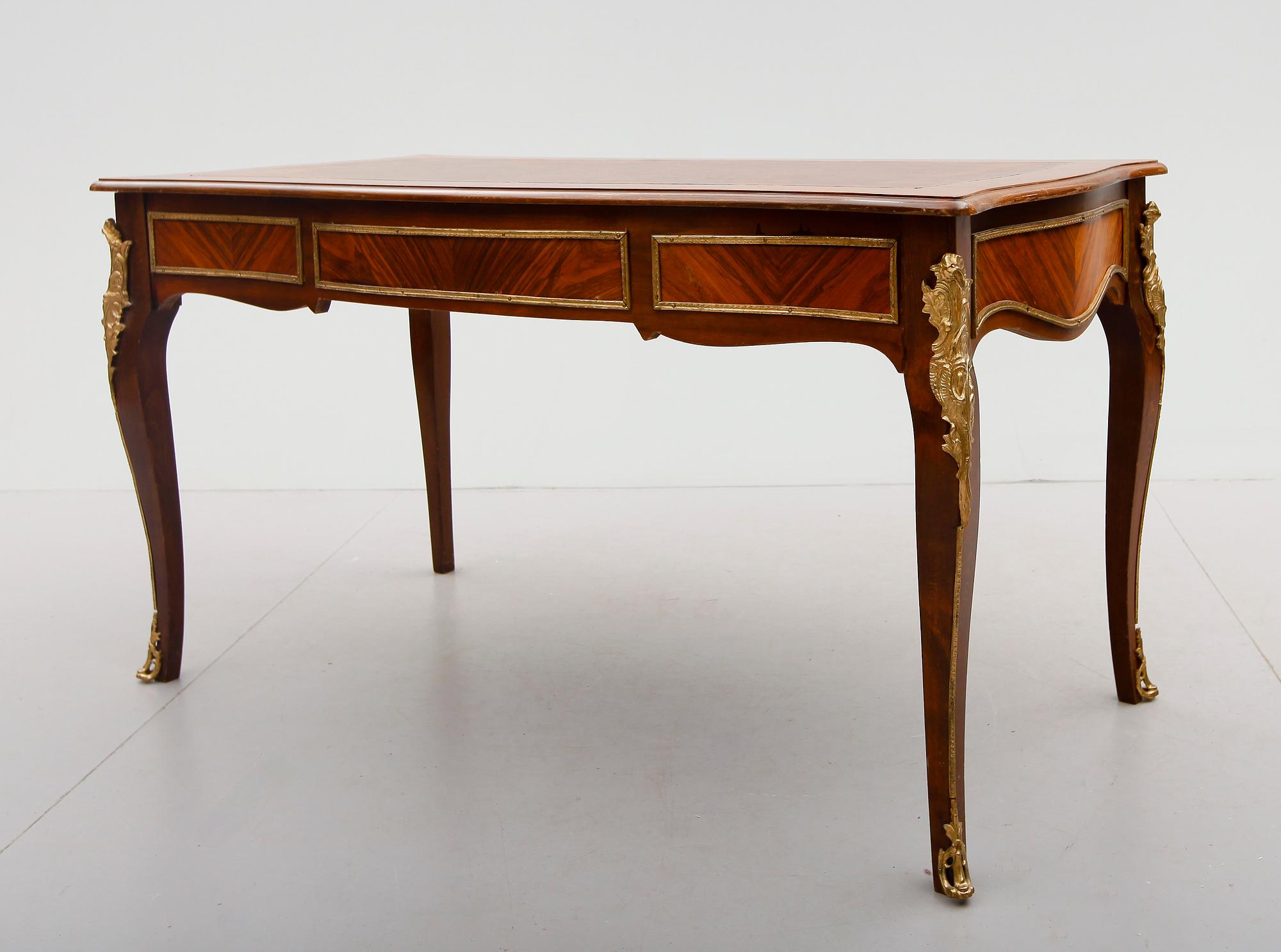 SKRIVBORD, rokokostil, 1900-talets mitt.