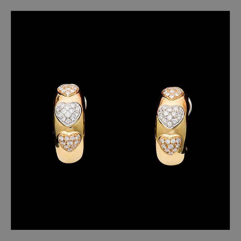 A PAIR OF EARRINGS, Chimento, 18K gold, brilliant cut diamonds. Weight in total c. 13.4 g.