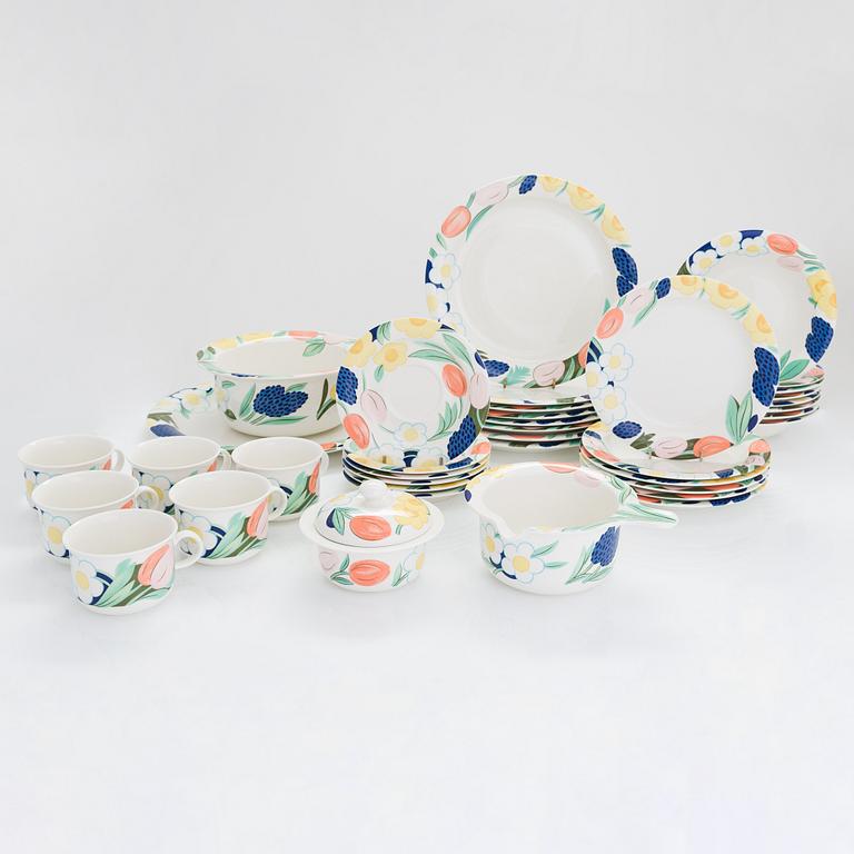 Inkeri Leivo and Dorrit von Fieandt, a 32-piece 'Arctica Poetica' porcelain tableware set, Arabia 1990s.