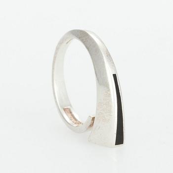 Juhani Linnovaara, A RING, sterling silver, black enamel, Lapponia 1974.