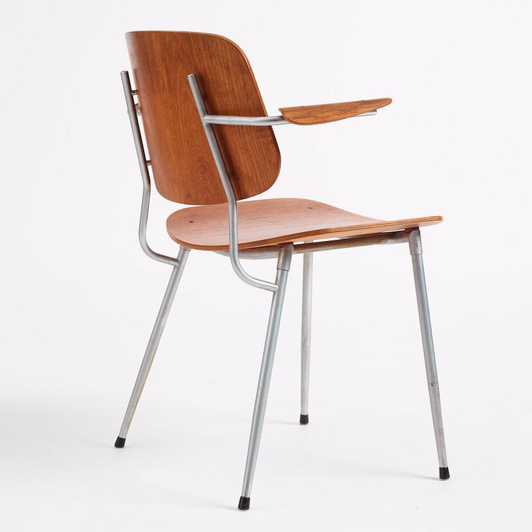 Børge Mogensen, a teak desk and chair, Søborgs Møbelfabrik, Danmark 1950s.