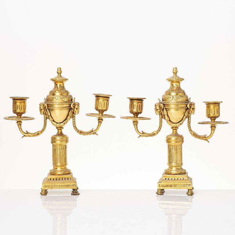 A pair of candelabras/cassolettes, second half of the 19th century.