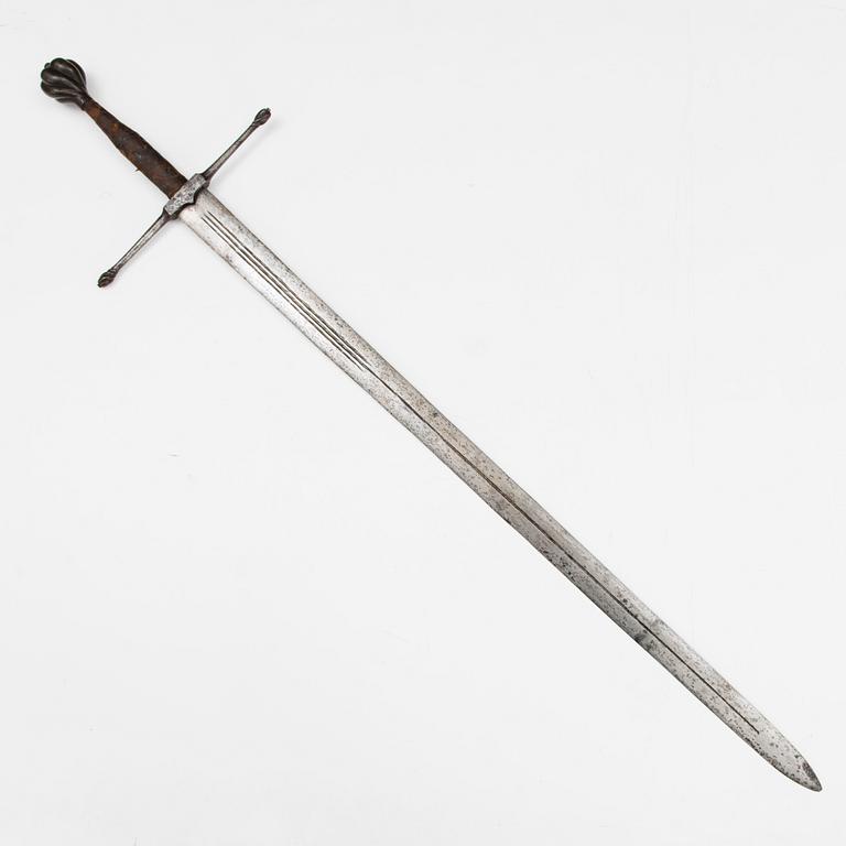 SVÄRD, en och en halv hands, Tyskland, 1800-tal efter 1500-tals modell.