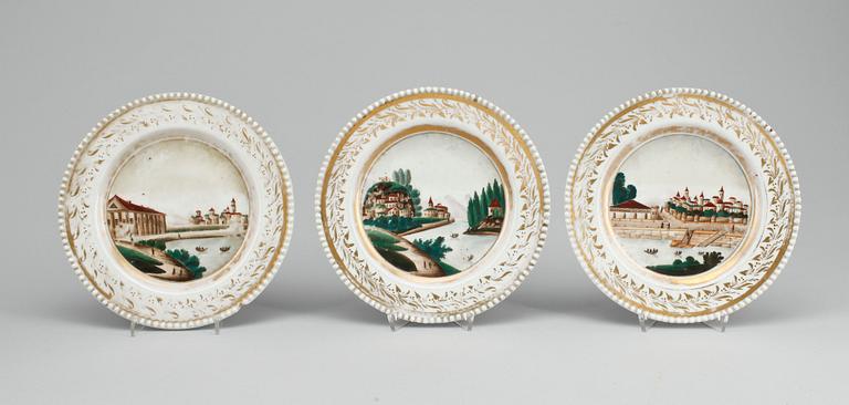 TALLRIKAR, 3 st, porslin, Popov, Empir, Ryssland. 1800-tal.
