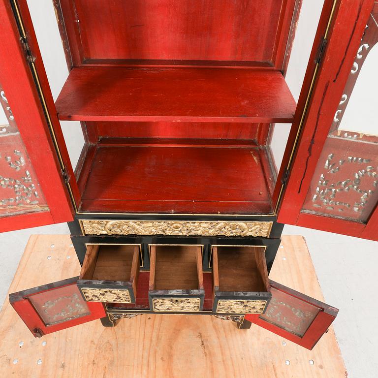 A Chinese 20th century cabinet.