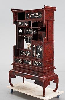 SKÅP, Japan, 1900-tal.