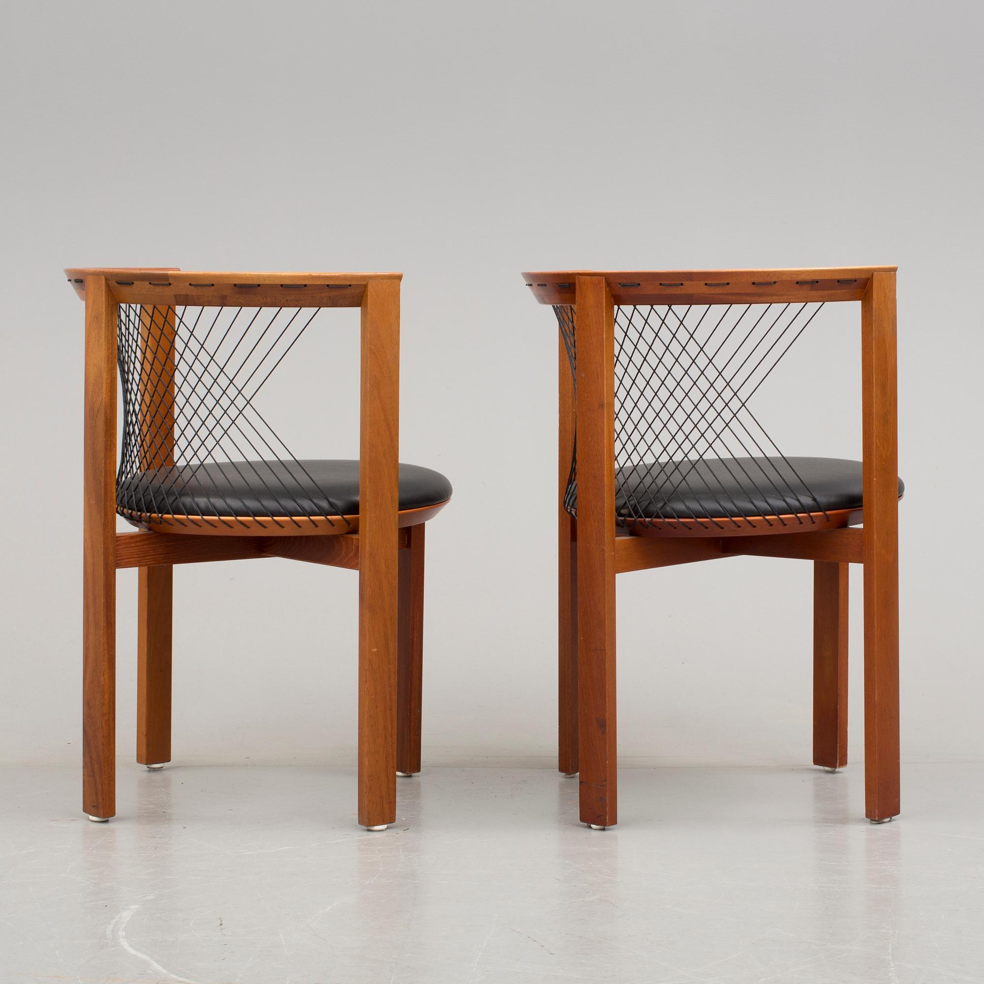 STOLAR, ett par, "String Chair", Niels Jörgen Haugesen, Danmark, 1900-talets andra hälft.