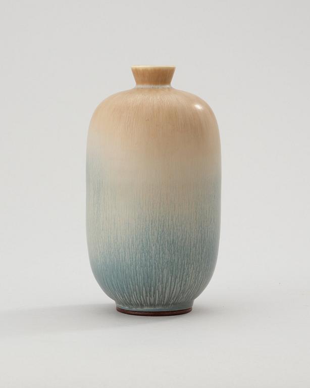 A Berndt Friberg stoneware vase, Gustavsberg Studio 1969.