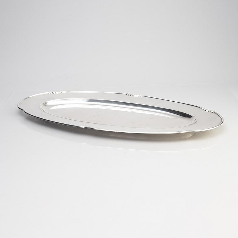 A silver fish serving dish, W.A. Bolin, Stockholm 1926.