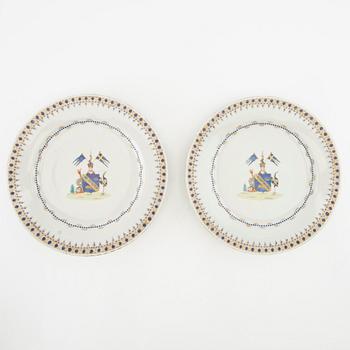Plates, 2 sets, and bowls, 2 pieces, China/Samson, 18th/19th century porcelain.
