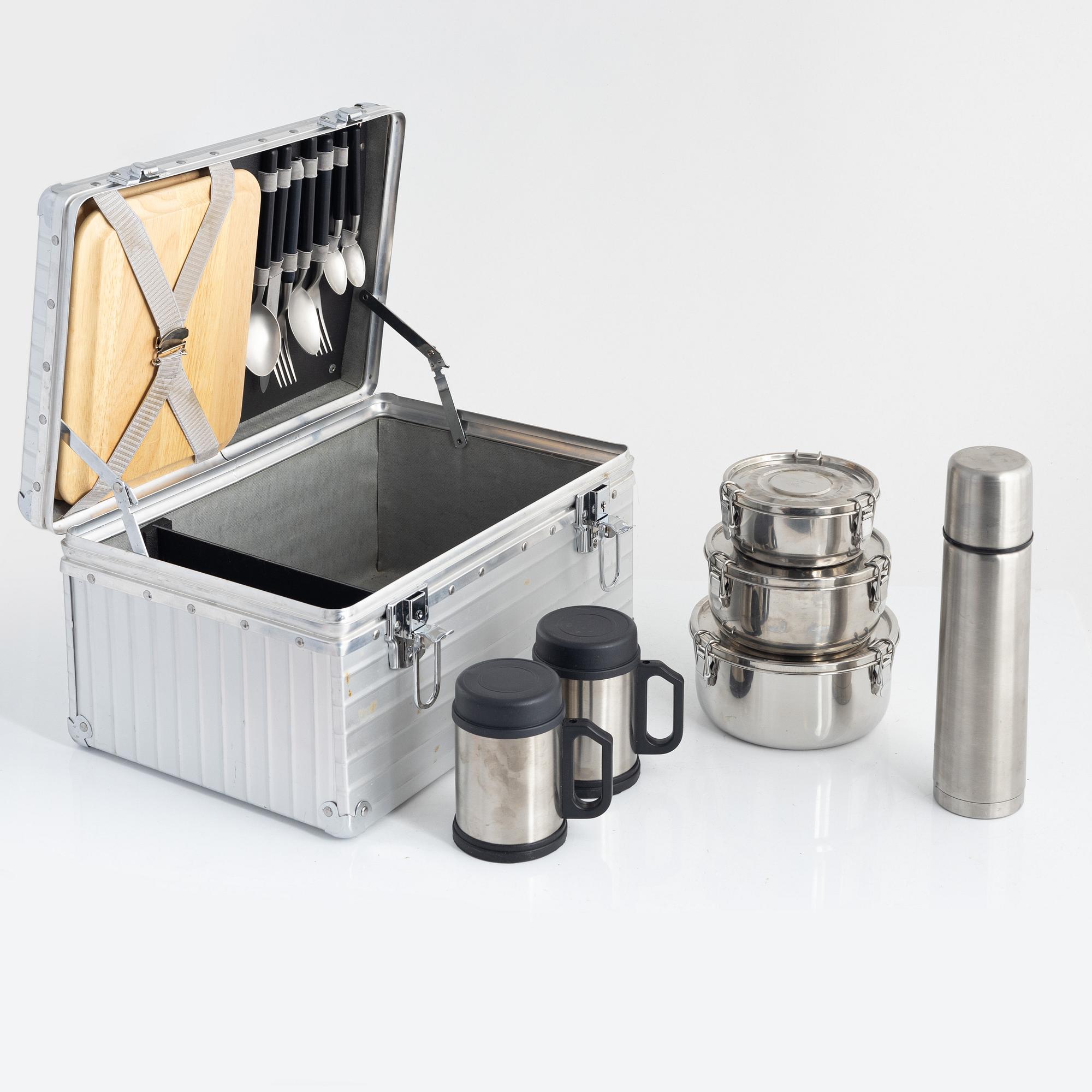 Porsche x Rimowa, a pick nick case, 21st century.