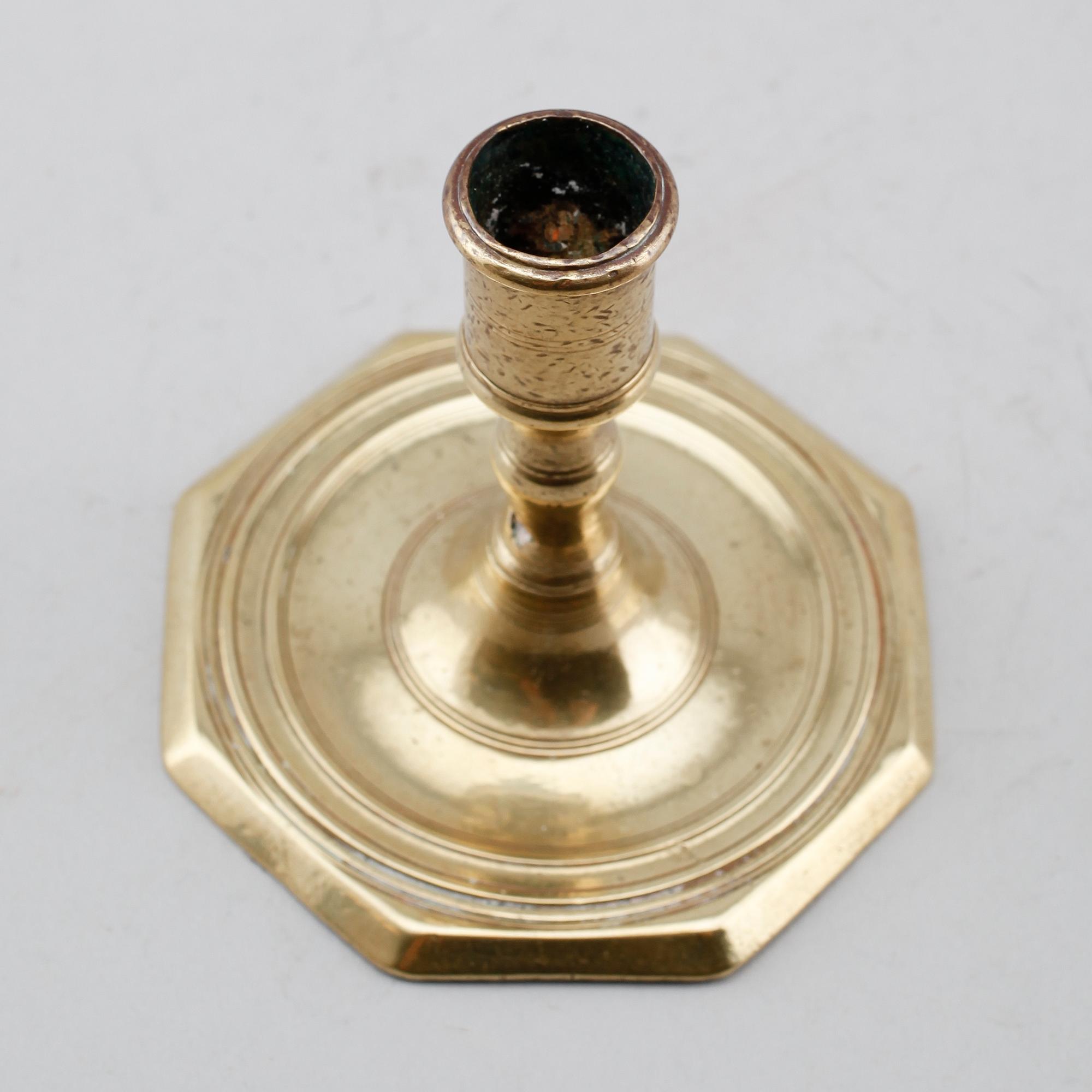 LJUSSTAKE, mässing, barock, 1700-tal.