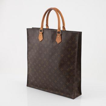 Louis Vuitton, A "Sac Plât Tote" bag.