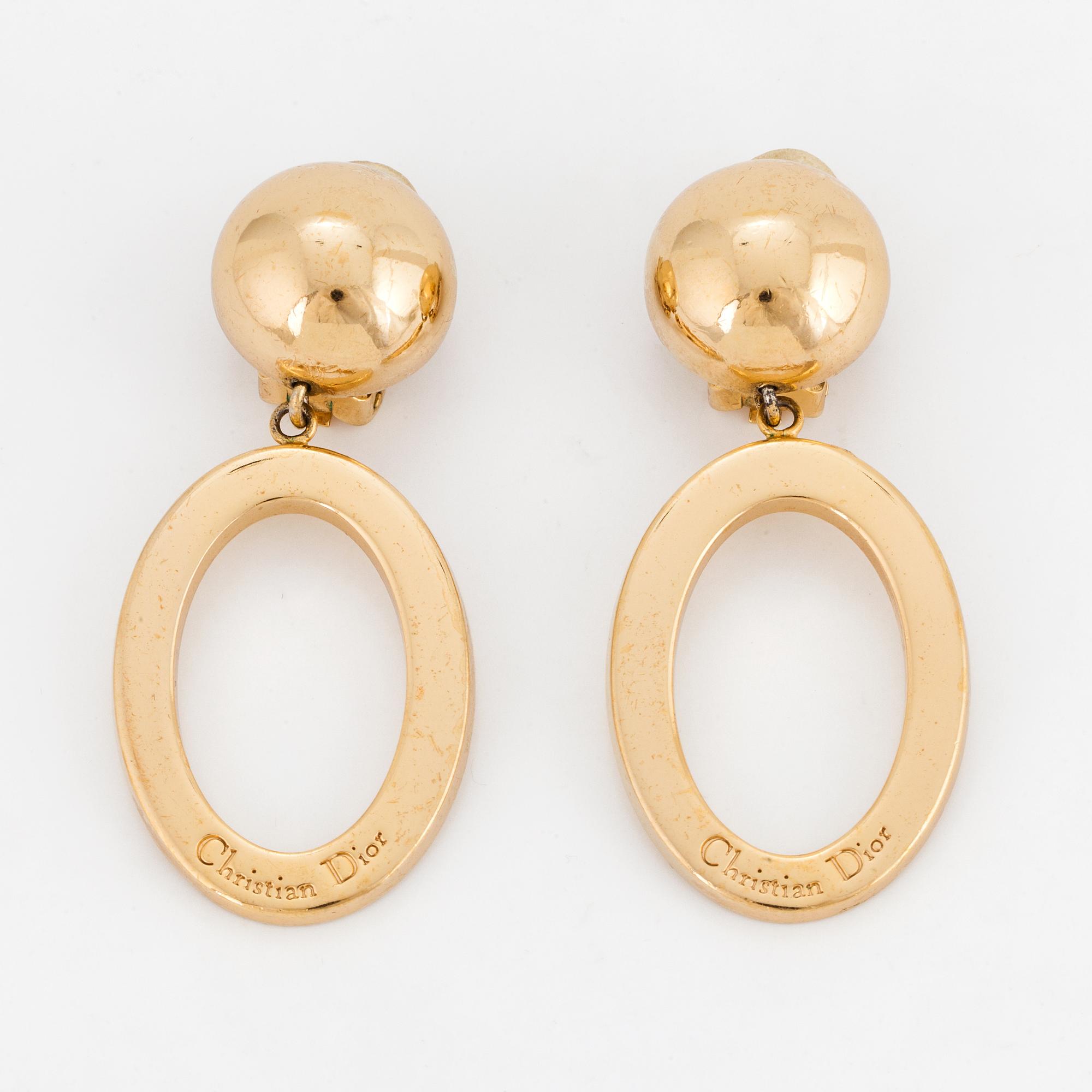 CHRISTIAN DIOR, Earrings.