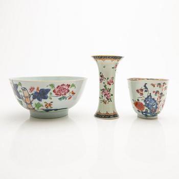Ett parti, 11 delar, porslin, Kina, delvis 1700-tal.