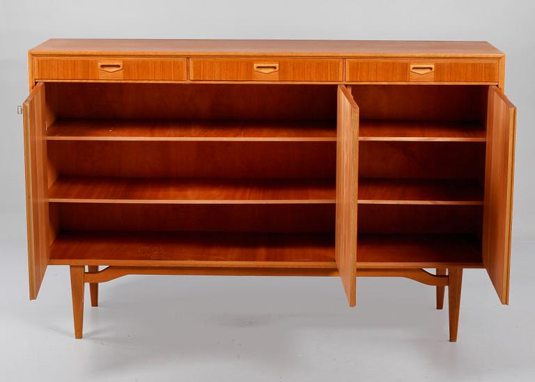 SIDEBOARD, AB Möbelfabriken Örnen, Rydaholm, 1950/60-tal.