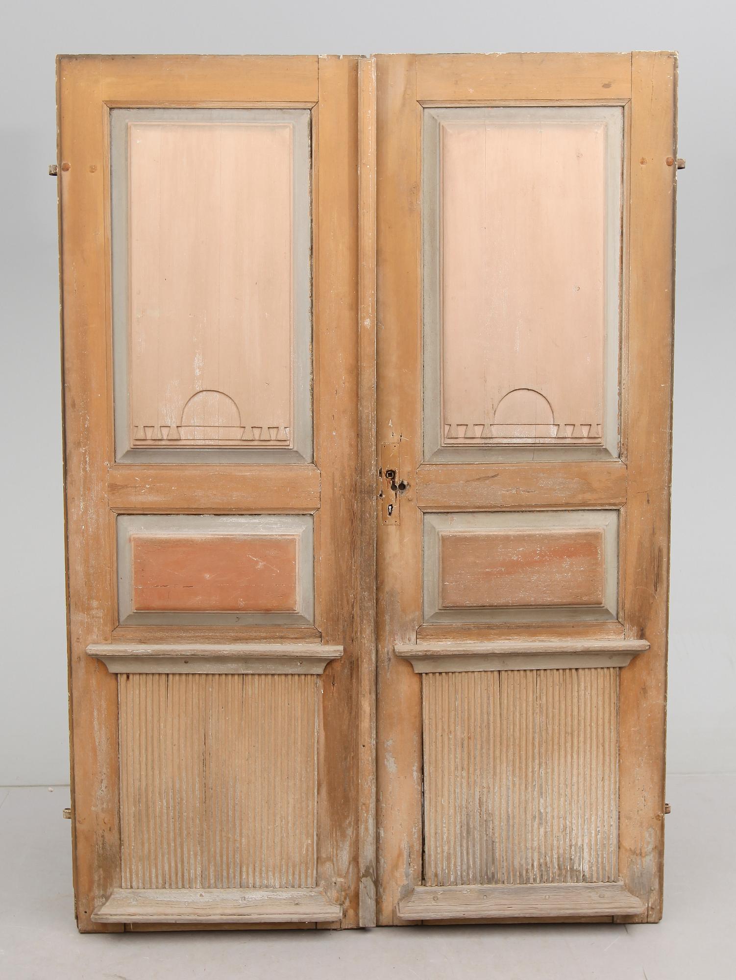 DÖRRAR, 1 par, 1900-talets första hälft.