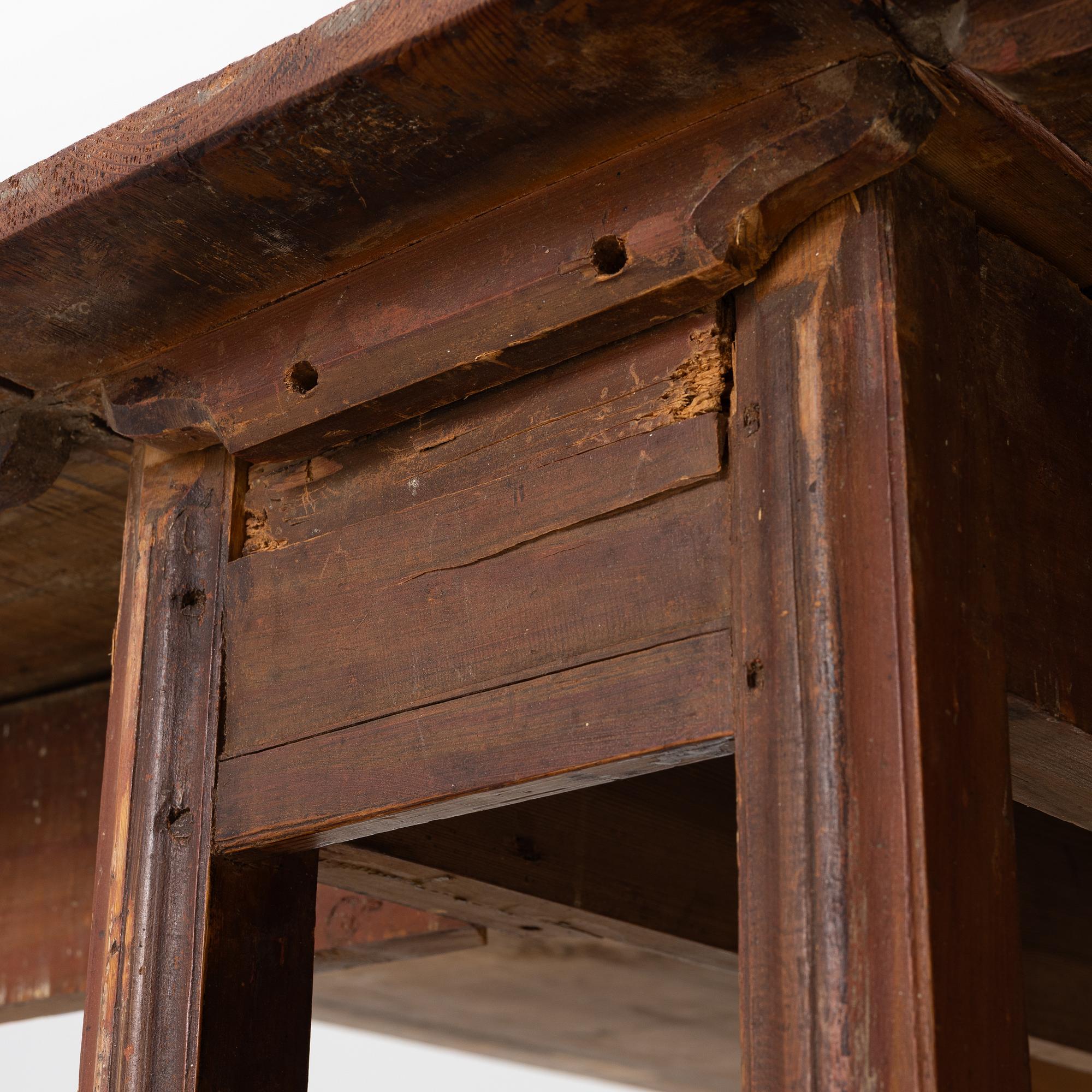 Drop-leaf table, 19th century.