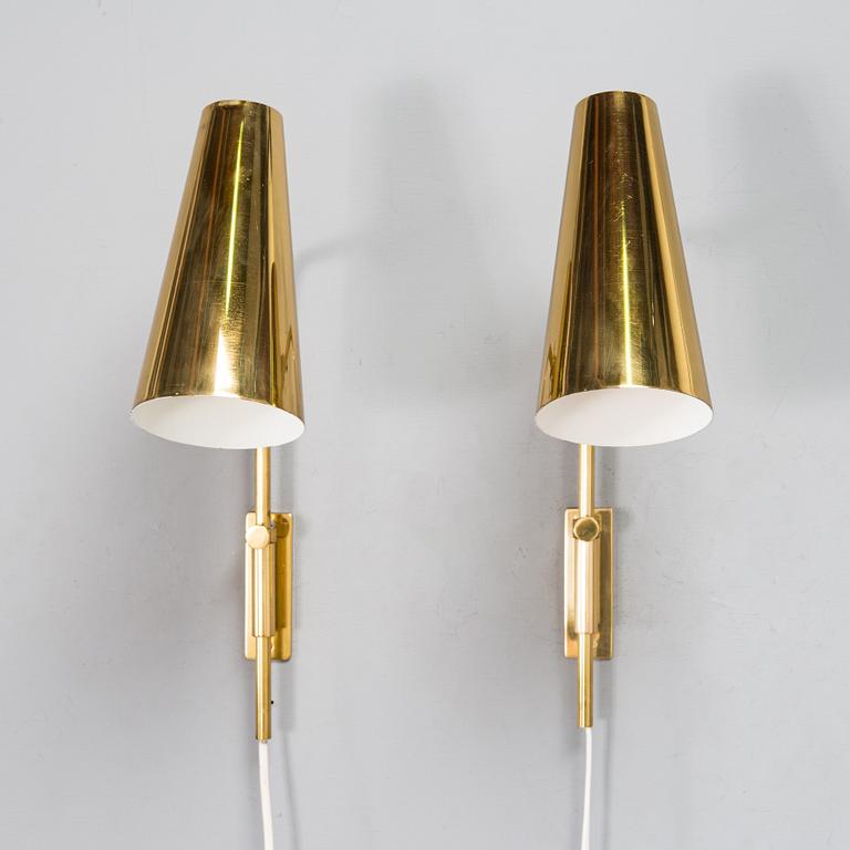 Paavo Tynell, a pair of mid-20th century '9459' wall lights for Taito.