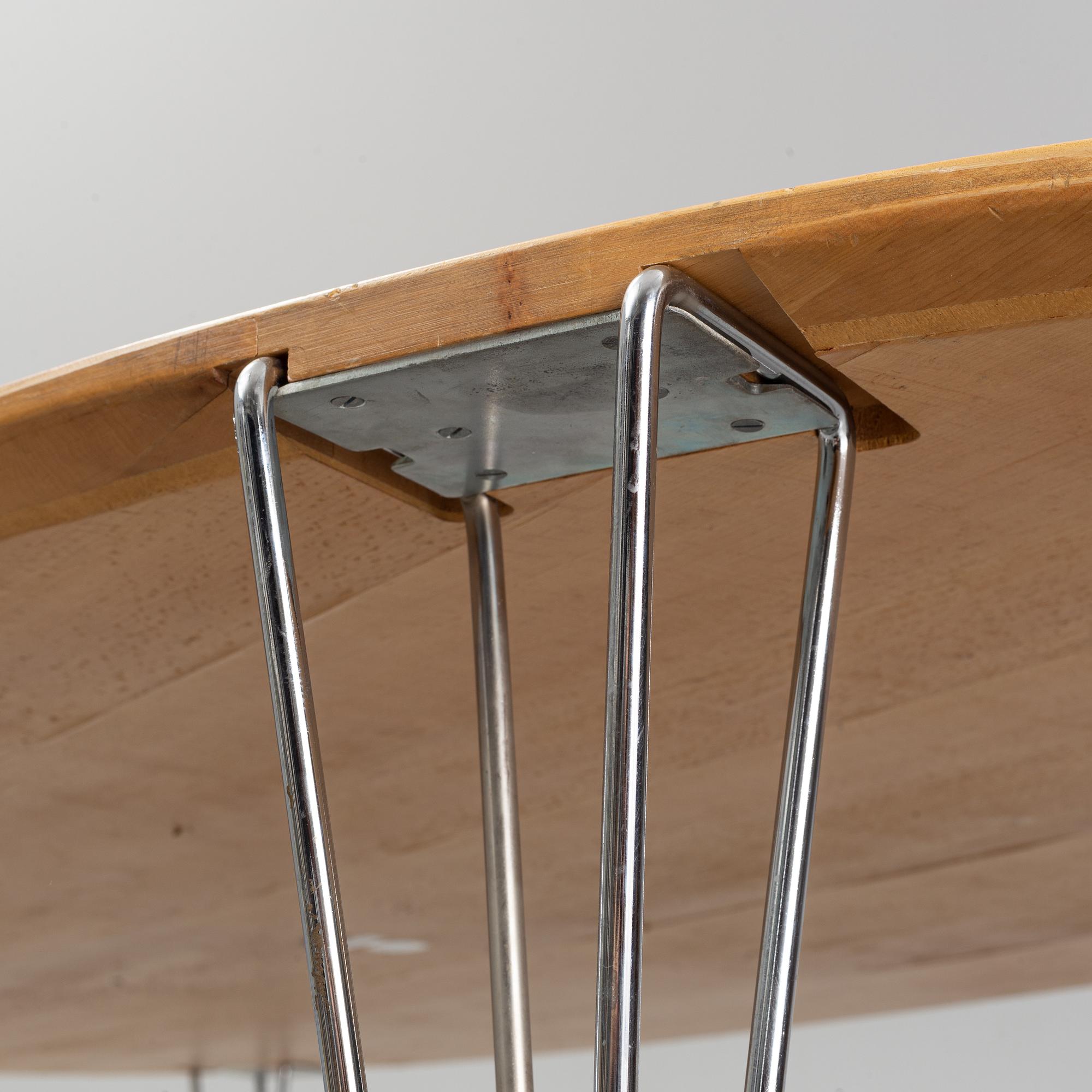 Piet Hein & Bruno Mathsson. A dining table "Super ellips", table top in birch. Labeled. Fritz Hansen.