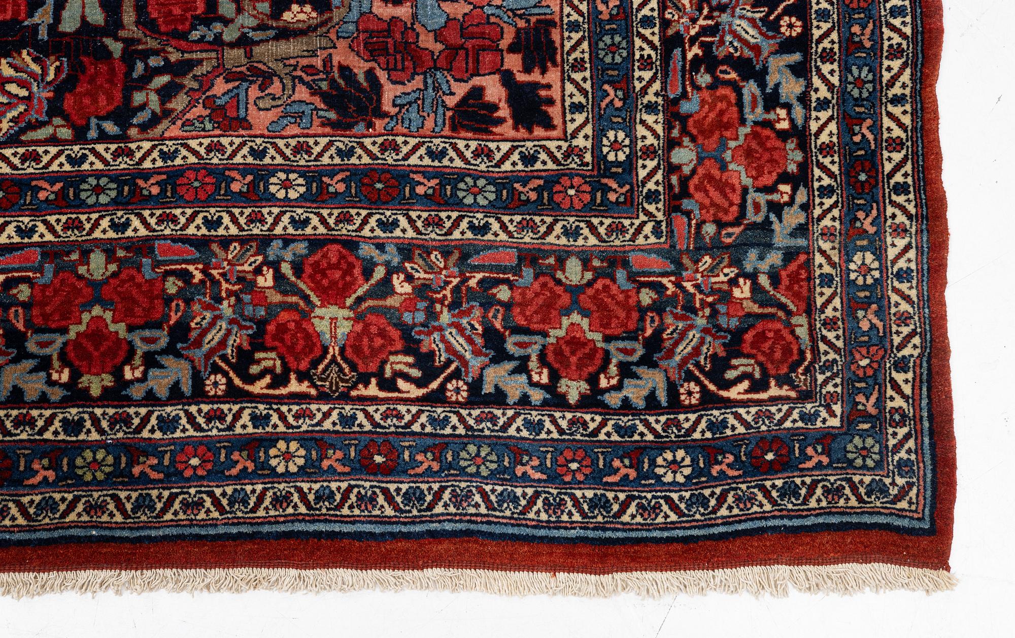 A semi-antique Bidjar carpet, c. 356 x 266 cm.